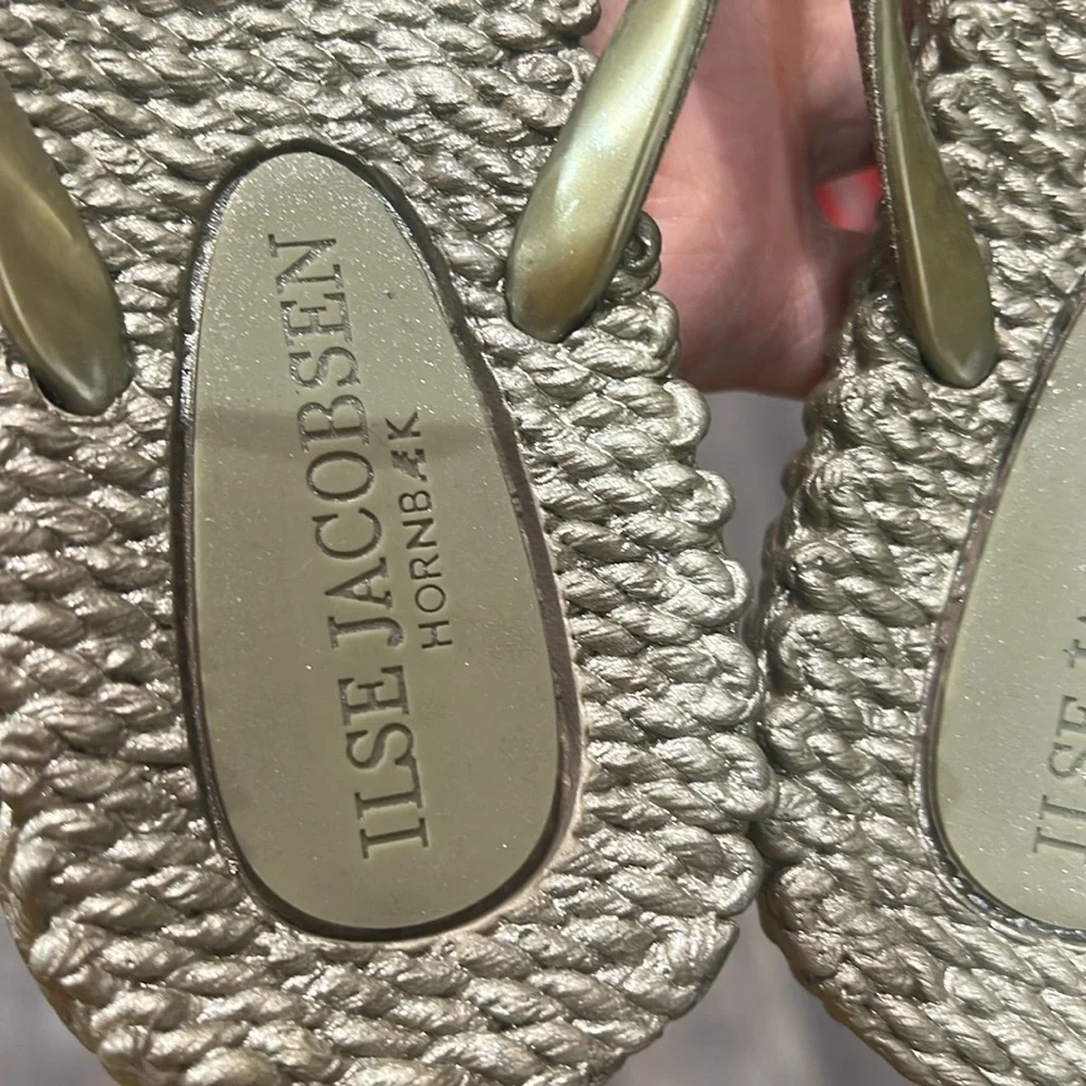 Ilse Jacobsen Women's platin Flip Flops - Picture 3 of 5